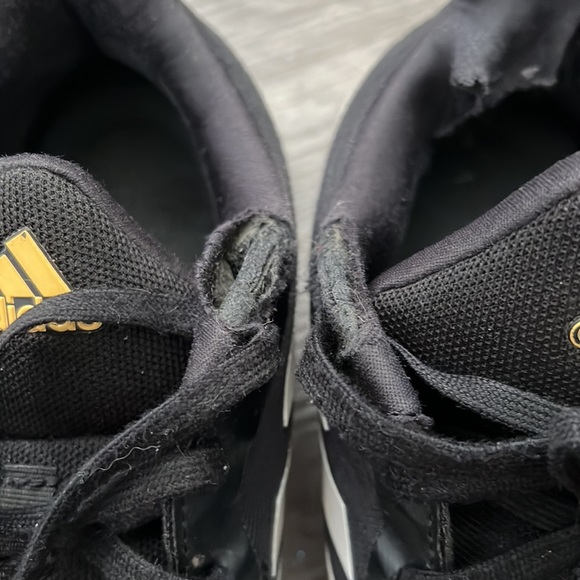 Adidas - Picture 2 of 5